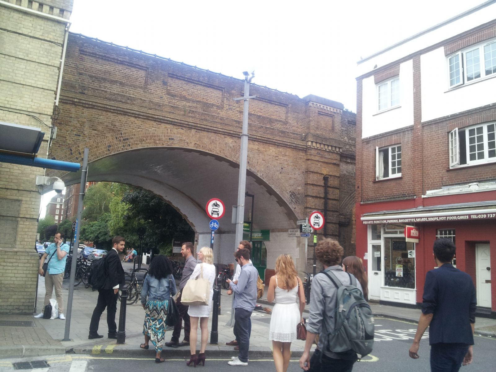 PUTNEY BRIDGE