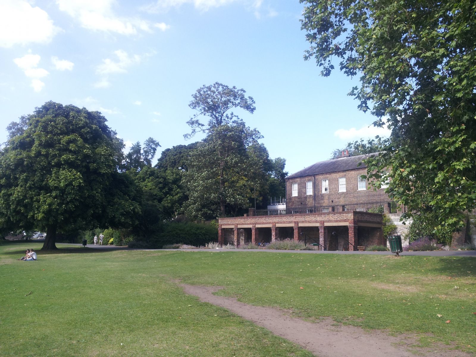 Buccleuch Gardens